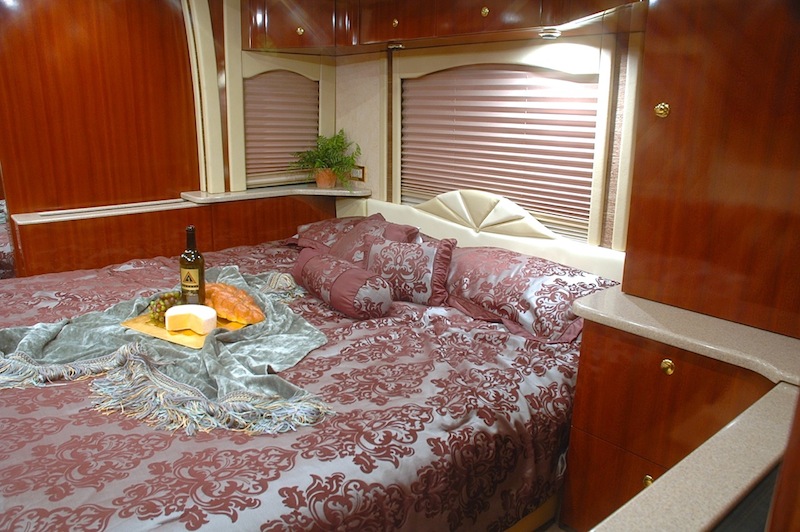 2007 Prevost XLII For Sale
