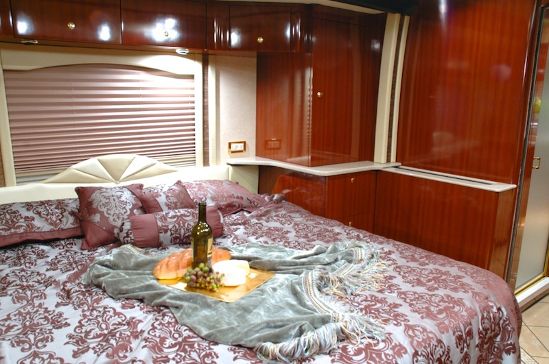 2007 Prevost XLII For Sale