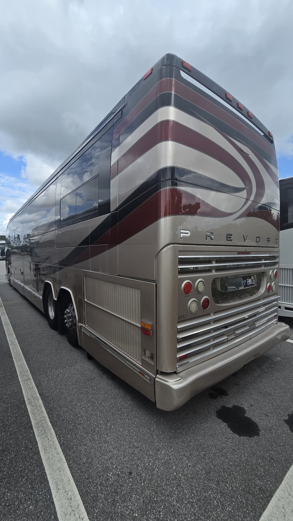 2007 Prevost H3-45 For Sale