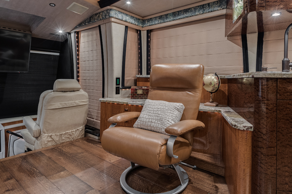 2008 Prevost American H3-45 For Sale