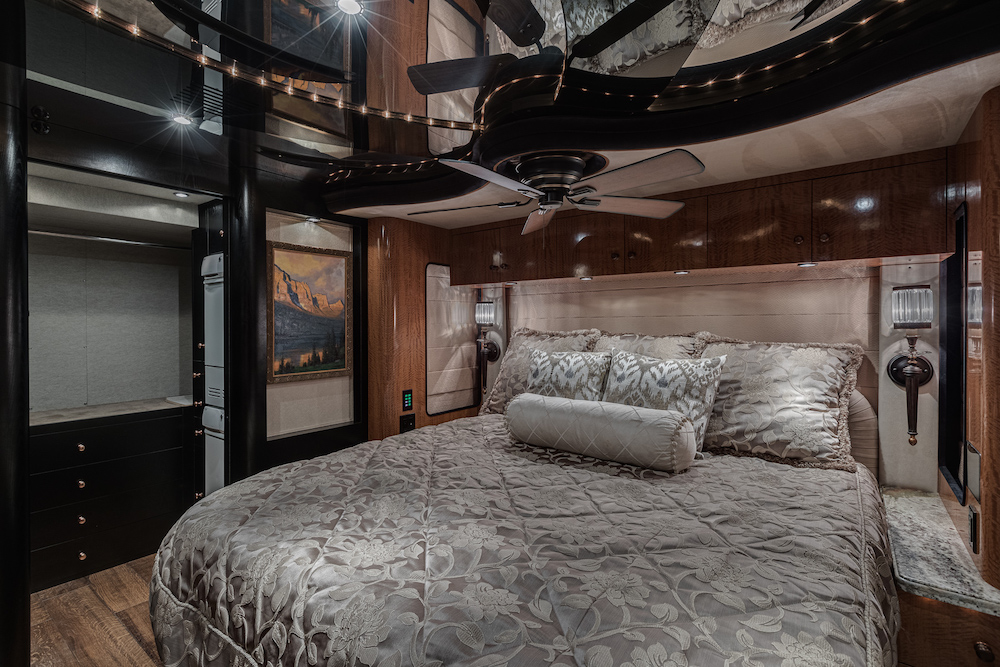 2008 Prevost American H3-45 For Sale