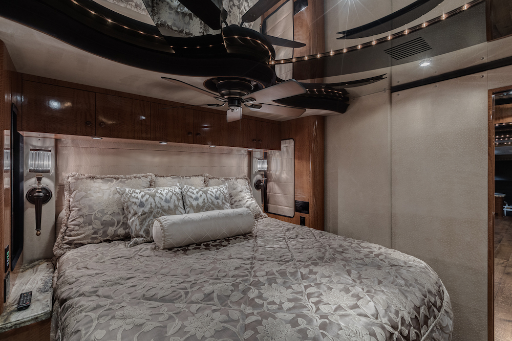 2008 Prevost American H3-45 For Sale