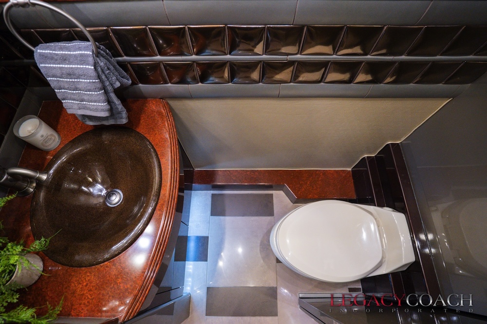 2008 Prevost Country Coach XLII For Sale
