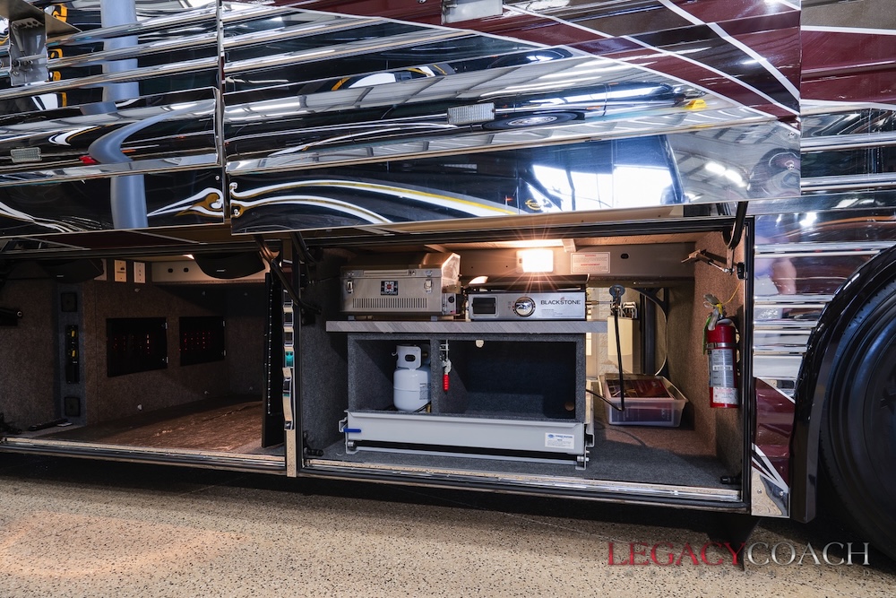 2008 Prevost Country Coach XLII For Sale