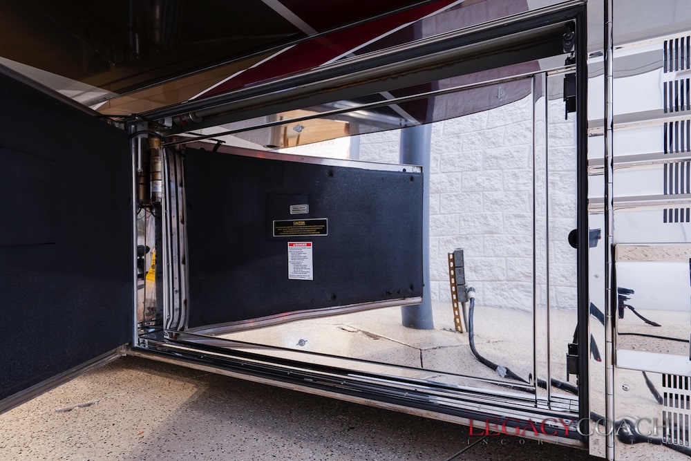 2008 Prevost Country Coach XLII For Sale