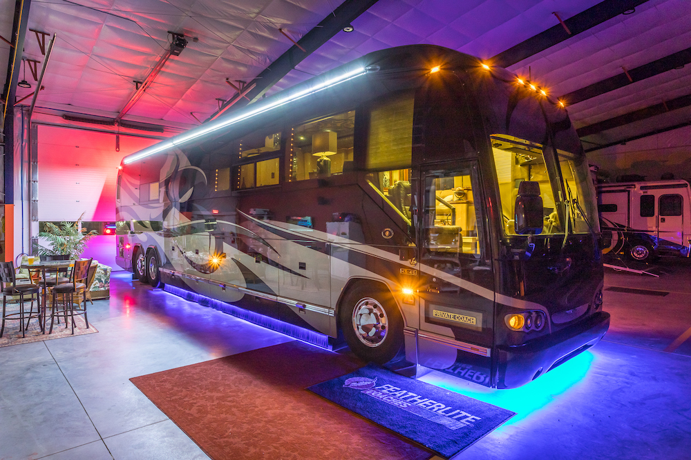 2008 Prevost Featherlite H3-45 For Sale