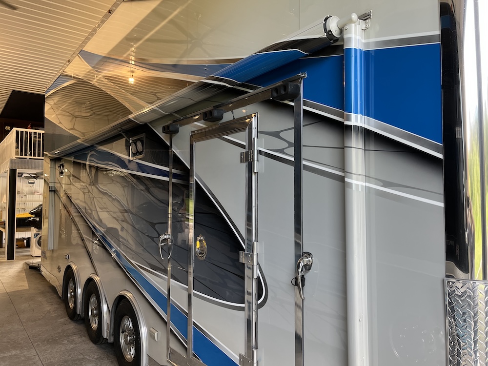 2008 Prevost Liberty H3-45 For Sale