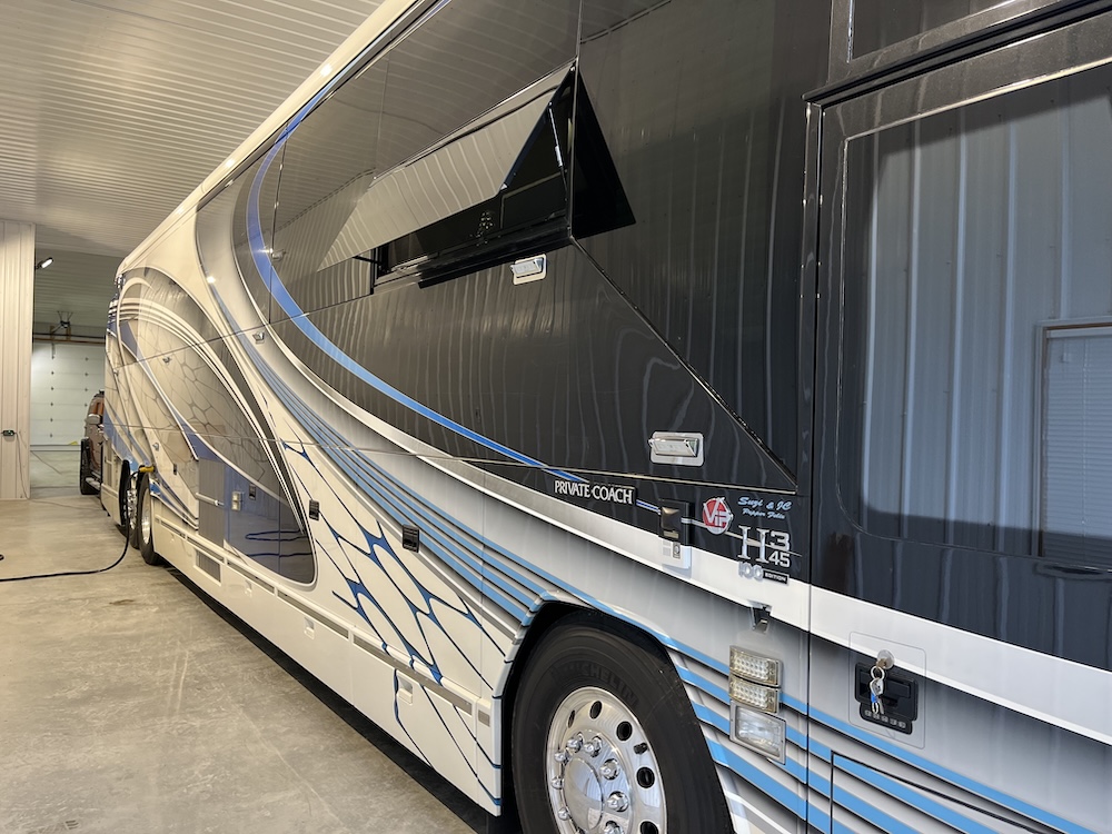 2008 Prevost Liberty H3-45 For Sale
