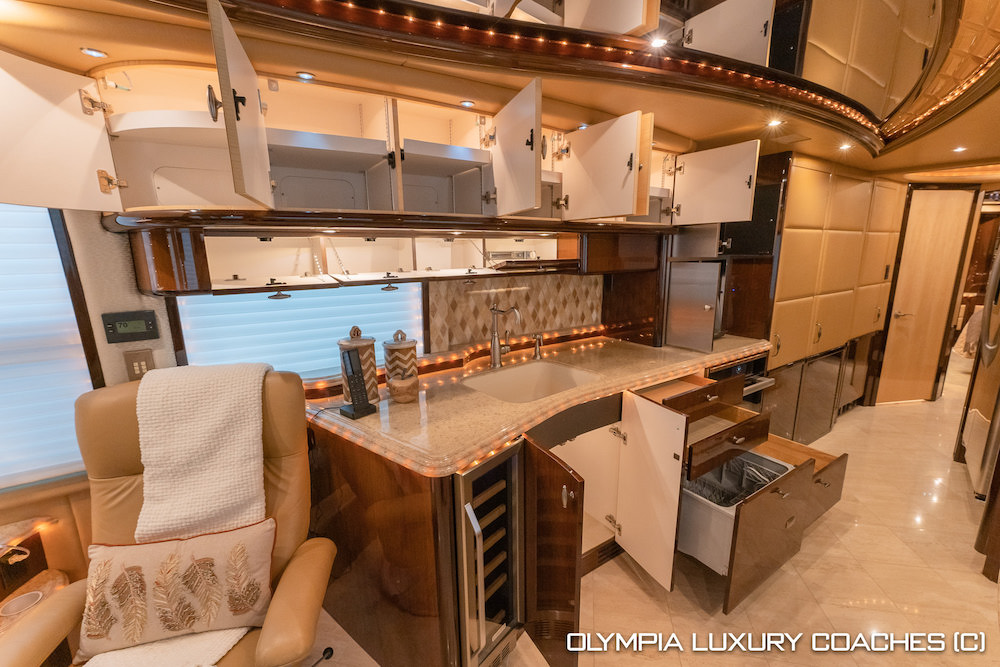 2008 Prevost Liberty H3-45 For Sale