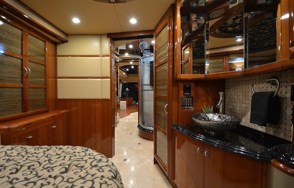 2008 Prevost Liberty H3-45 For Sale