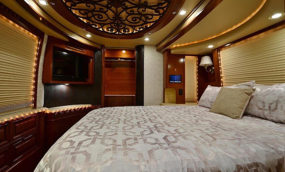 2008 Prevost Liberty XLII For Sale