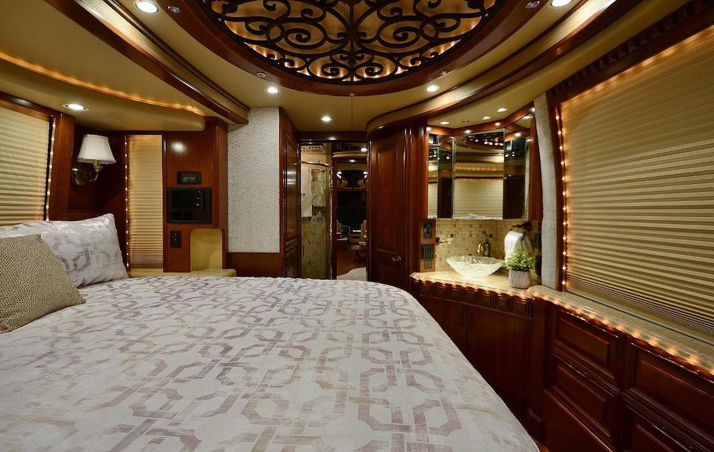 2008 Prevost Liberty XLII For Sale