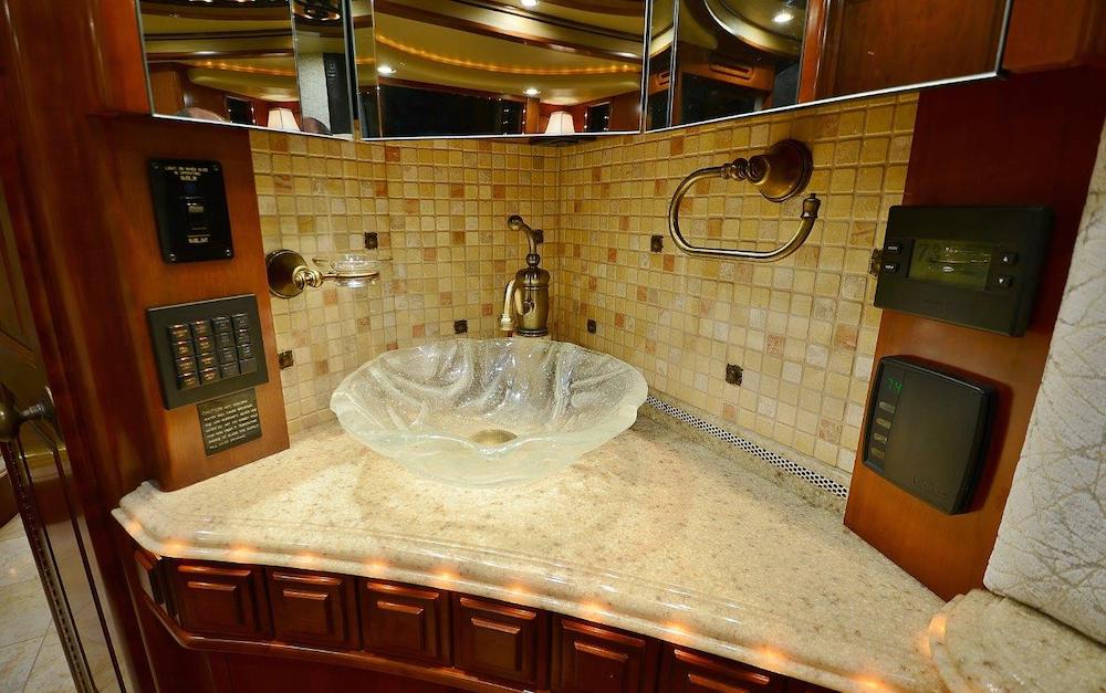 2008 Prevost Liberty XLII For Sale