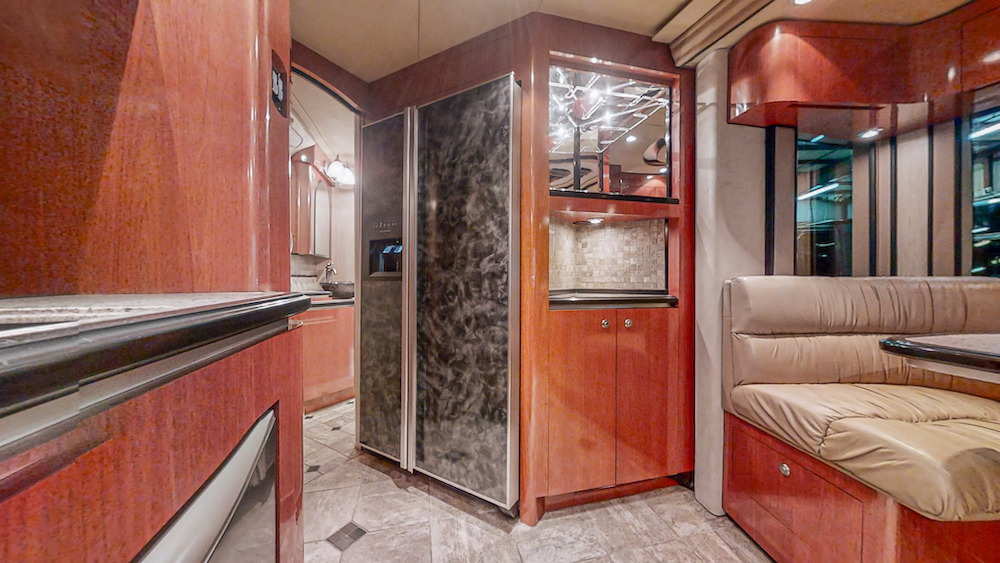 2008 Prevost Lifestyle XLII For Sale