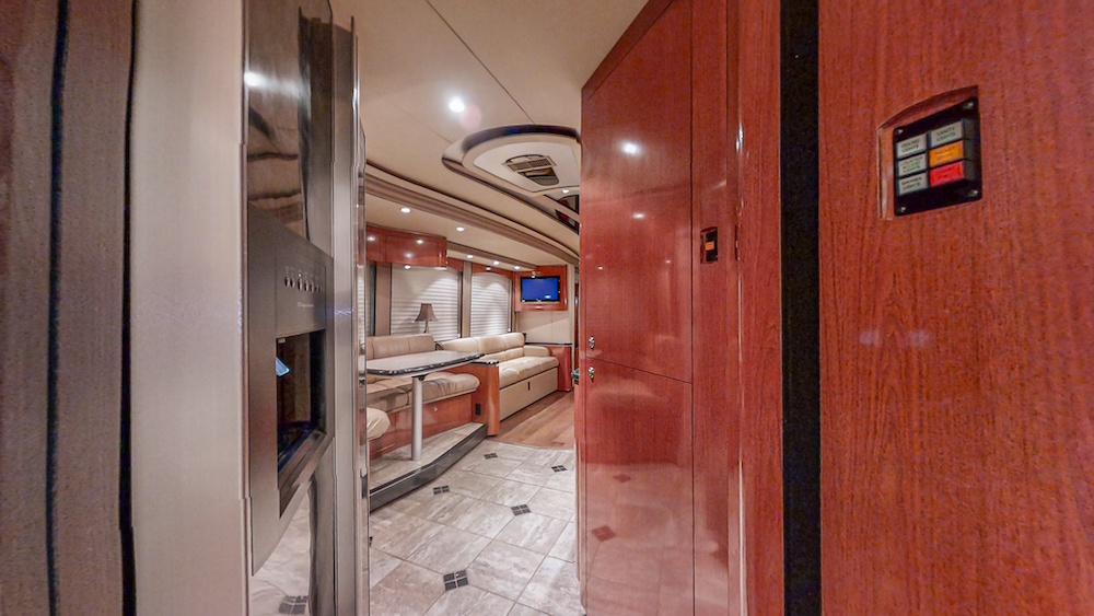 2008 Prevost Lifestyle XLII For Sale