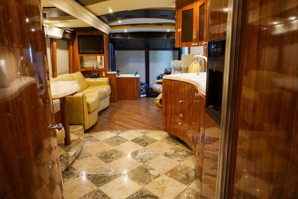 2008 Prevost Marathon H3-45 For Sale