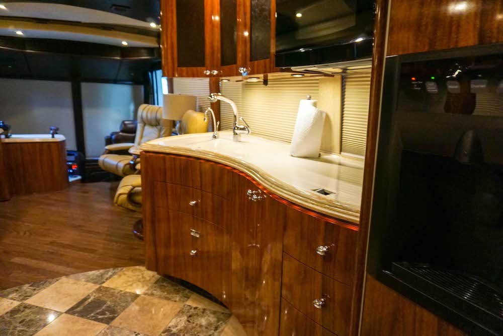 2008 Prevost Marathon H3-45 For Sale