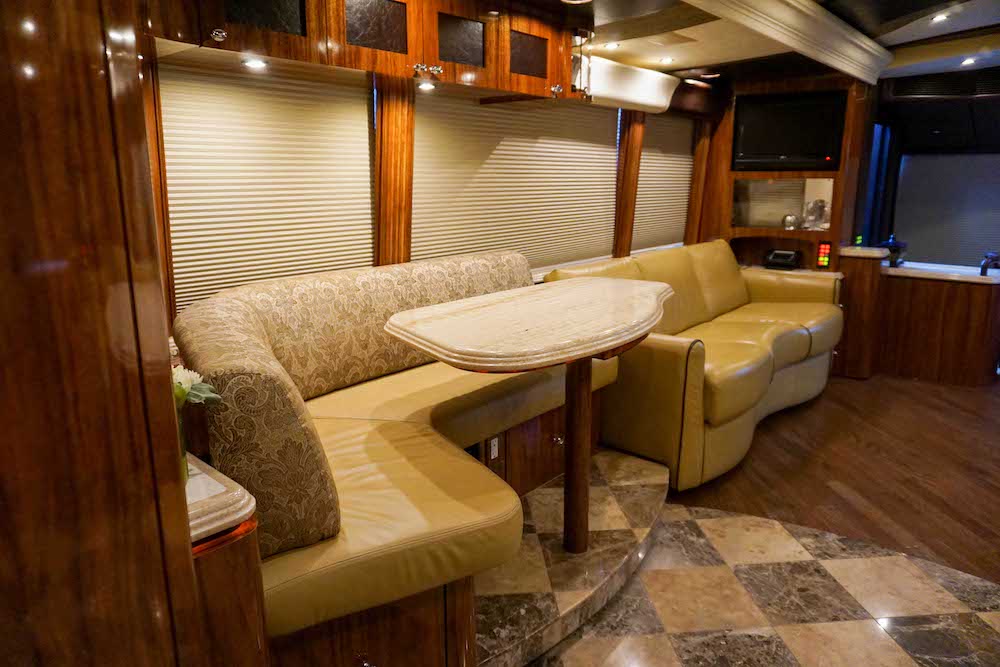 2008 Prevost Marathon H3-45 For Sale