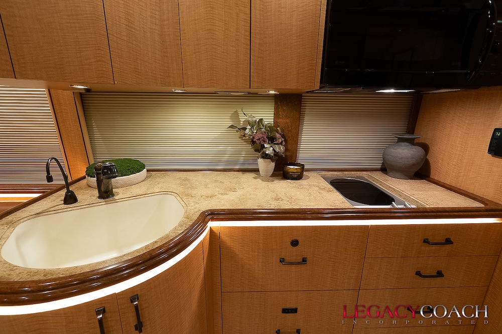 2008 Prevost Marathon XLII For Sale