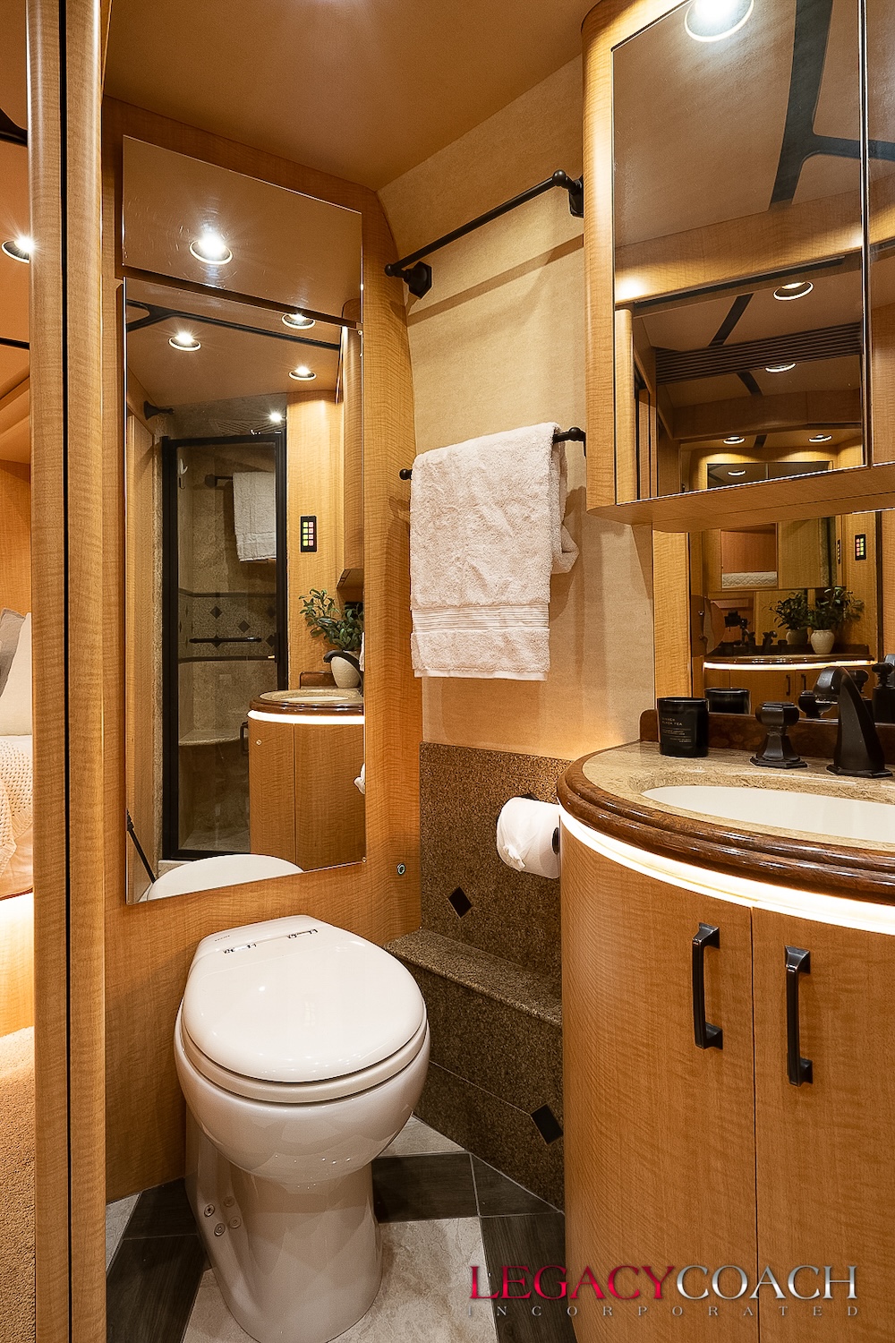 2008 Prevost Marathon XLII For Sale