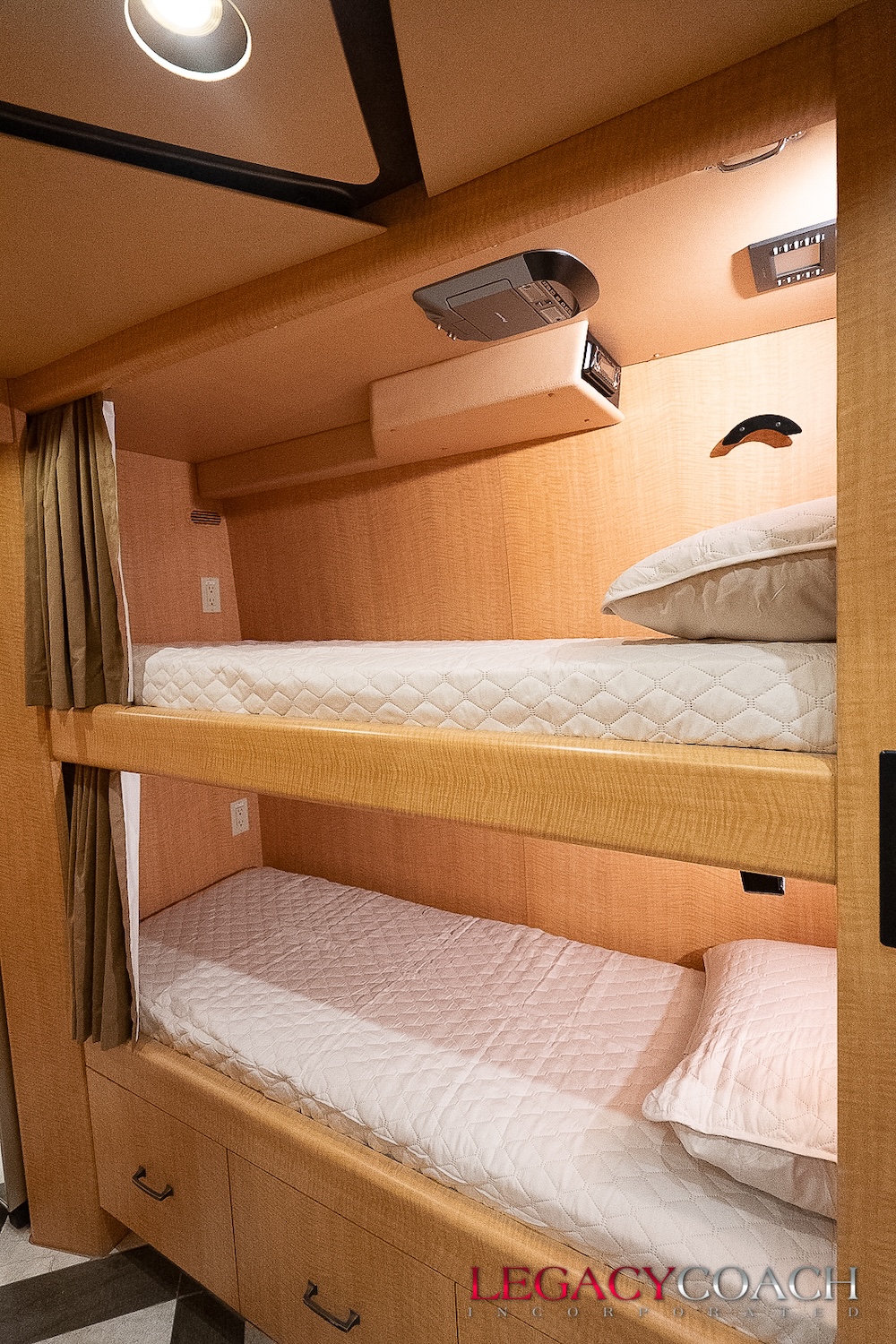 2008 Prevost Marathon XLII For Sale
