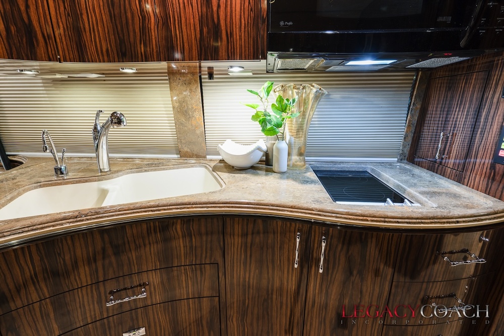 2008 Prevost Marathon XLII For Sale