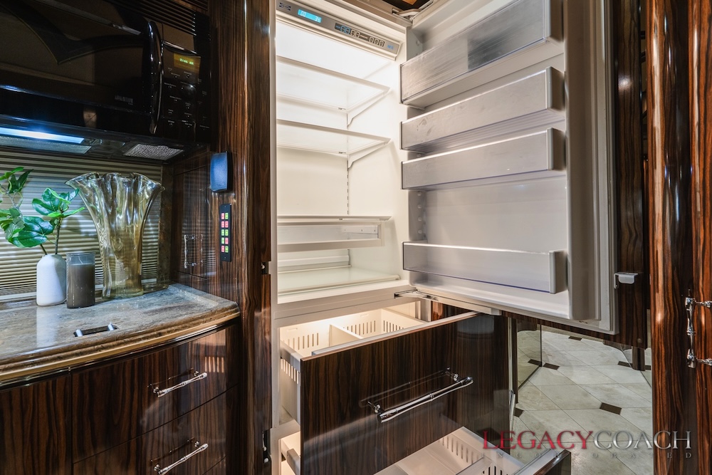 2008 Prevost Marathon XLII For Sale