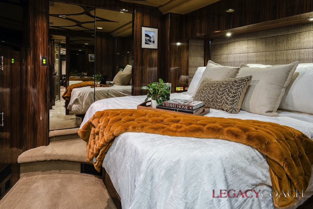 2008 Prevost Marathon XLII For Sale