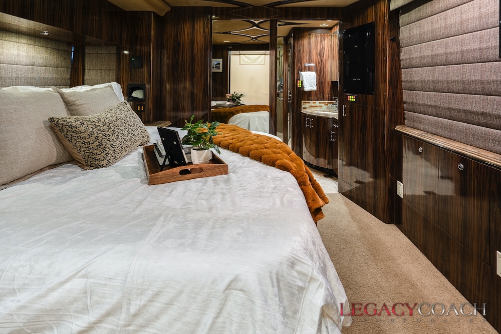 2008 Prevost Marathon XLII For Sale
