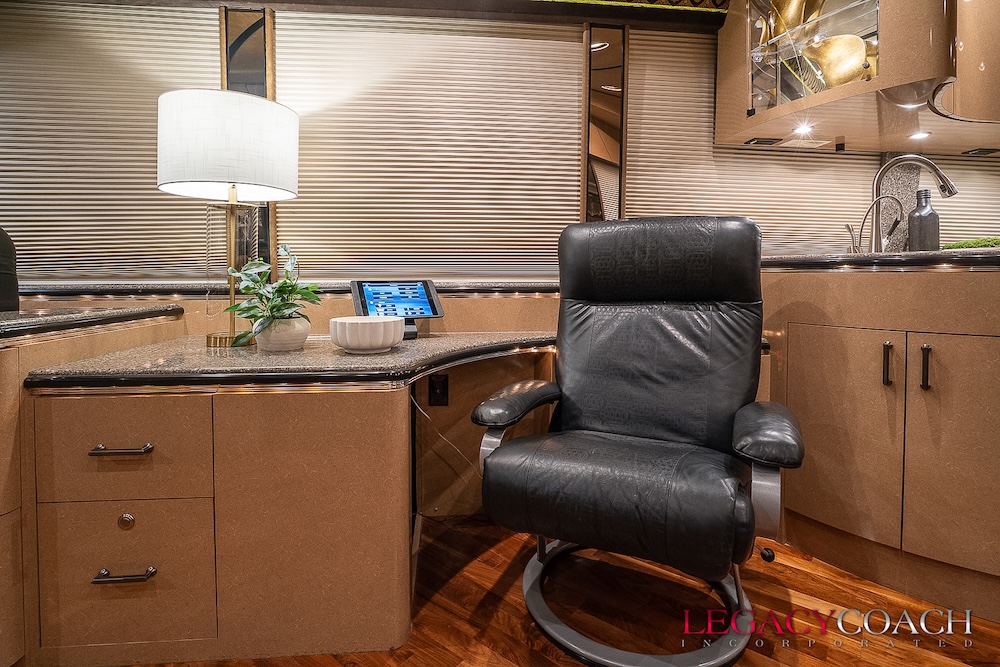 2008 Prevost Marathon XLII For Sale