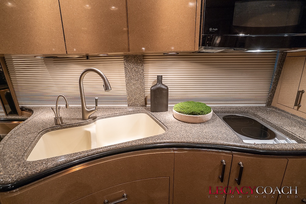 2008 Prevost Marathon XLII For Sale