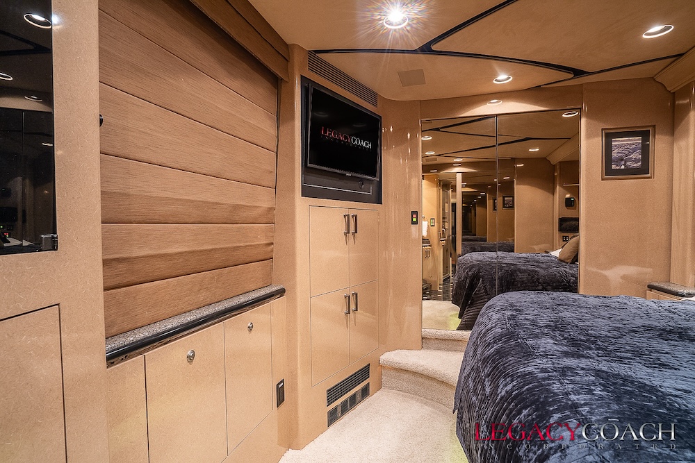 2008 Prevost Marathon XLII For Sale