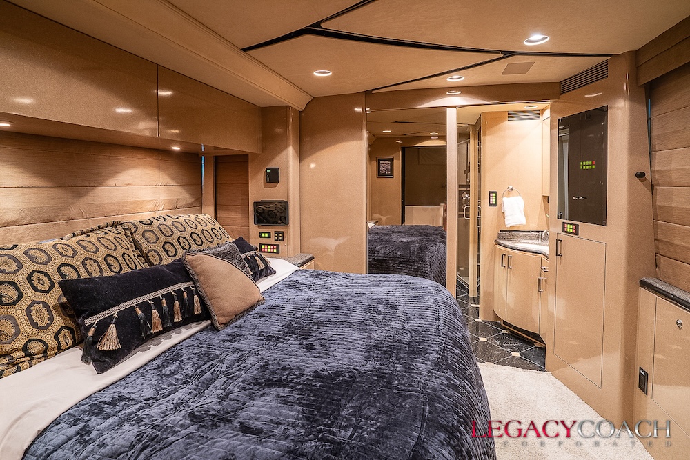 2008 Prevost Marathon XLII For Sale