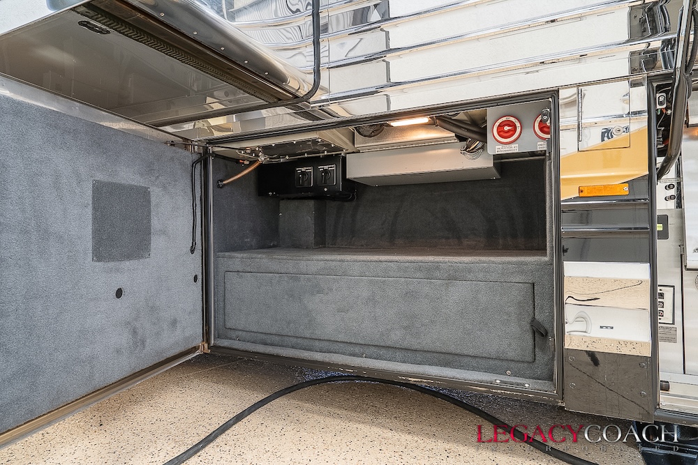 2008 Prevost Marathon XLII For Sale
