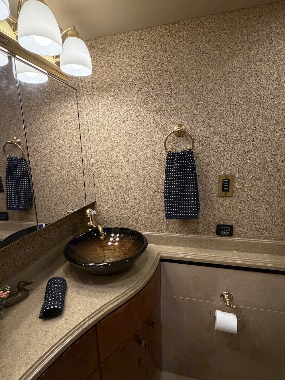 2008 Prevost Millennium H3-45 For Sale
