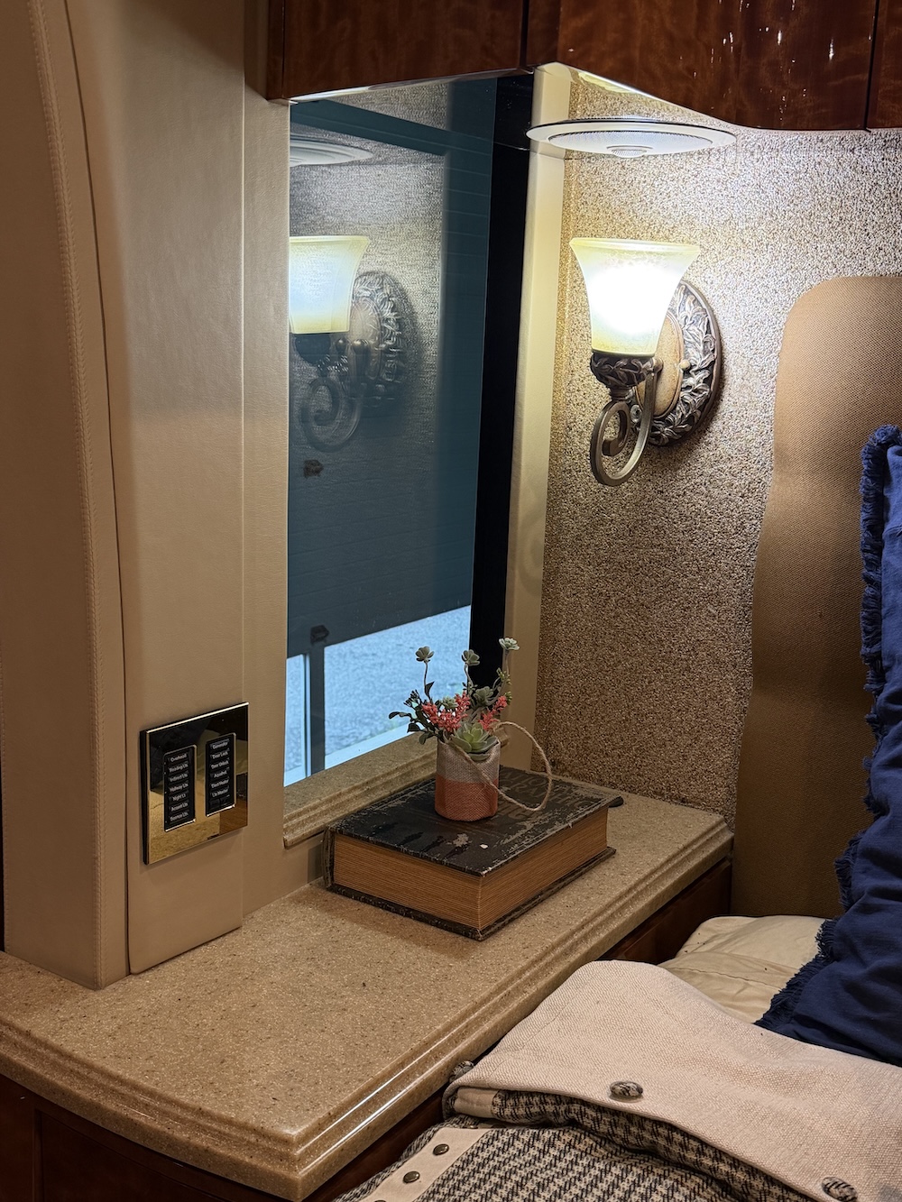 2008 Prevost Millennium H3-45 For Sale