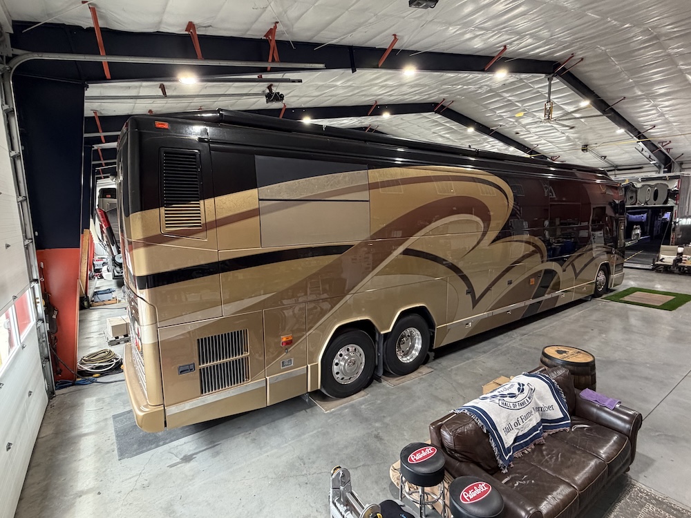 2008 Prevost Millennium H3-45 For Sale