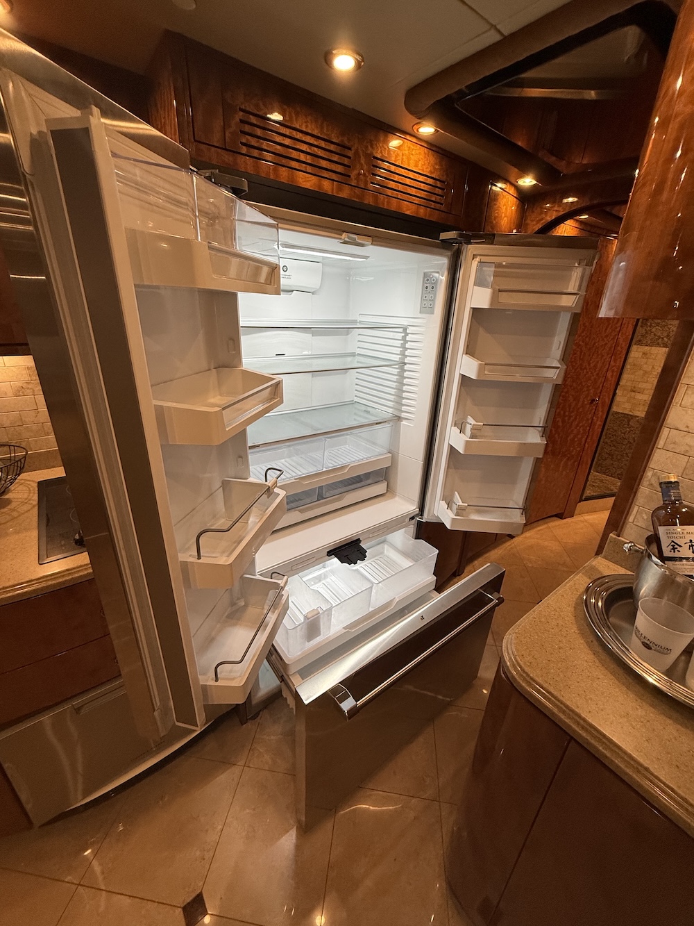 2008 Prevost Millennium H3-45 For Sale