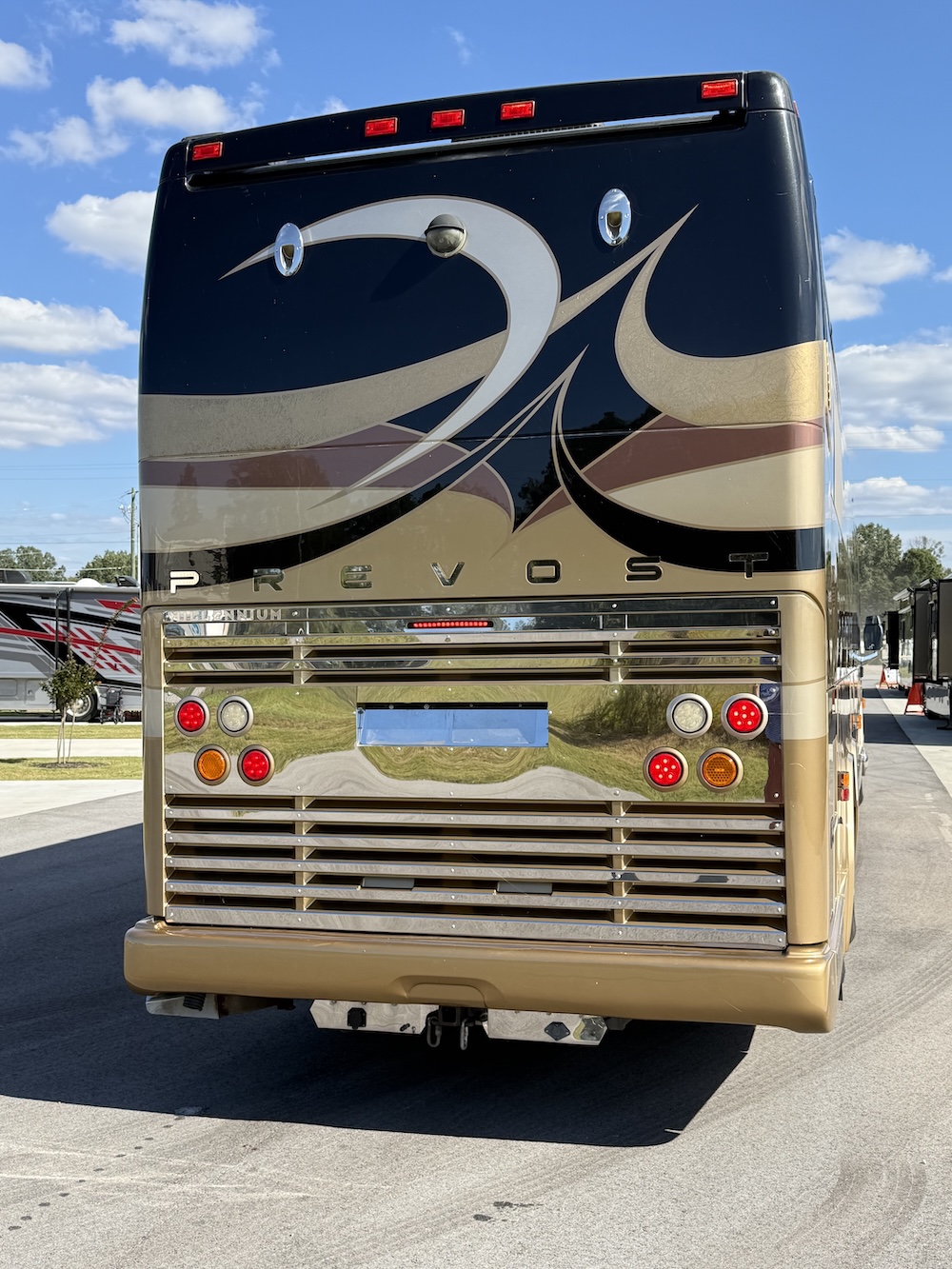 2008 Prevost Millennium H3-45 For Sale