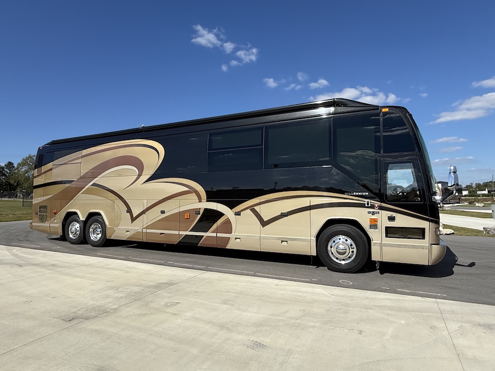 2008 Prevost Millennium H3-45 For Sale