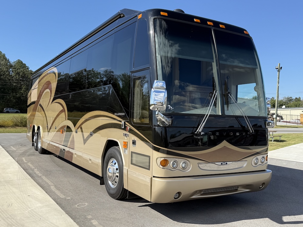 2008 Prevost Millennium H3-45 For Sale