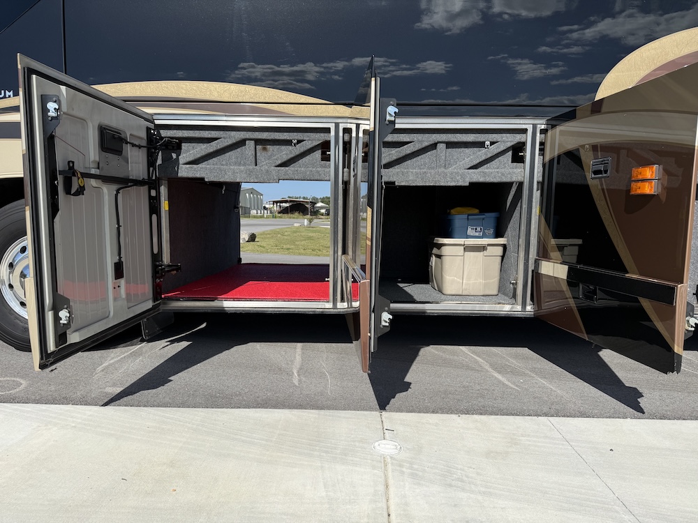 2008 Prevost Millennium H3-45 For Sale