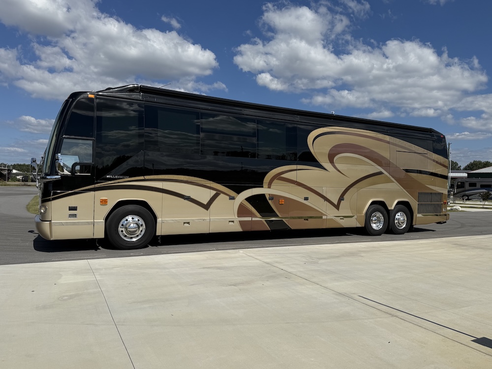 2008 Prevost Millennium H3-45 For Sale