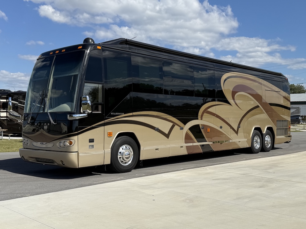 2008 Prevost Millennium H3-45 For Sale