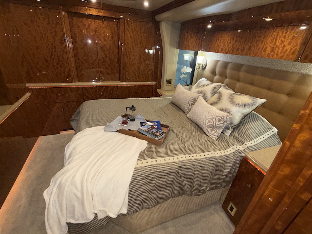 2008 Prevost Millennium H3-45 For Sale