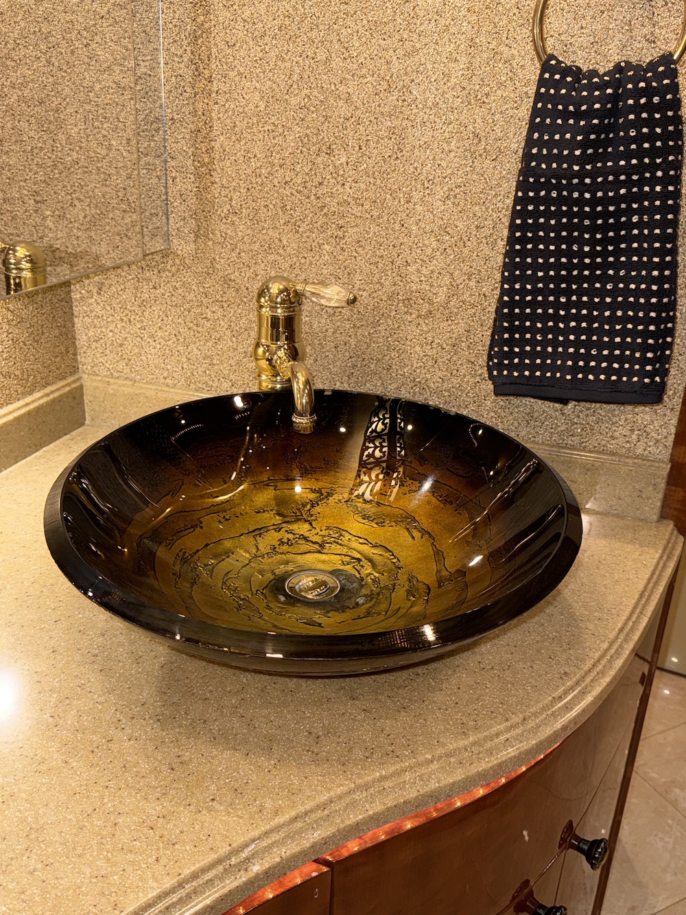 2008 Prevost Millennium H3-45 For Sale