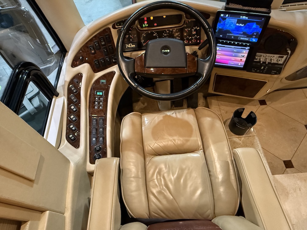 2008 Prevost Millennium H3-45 For Sale