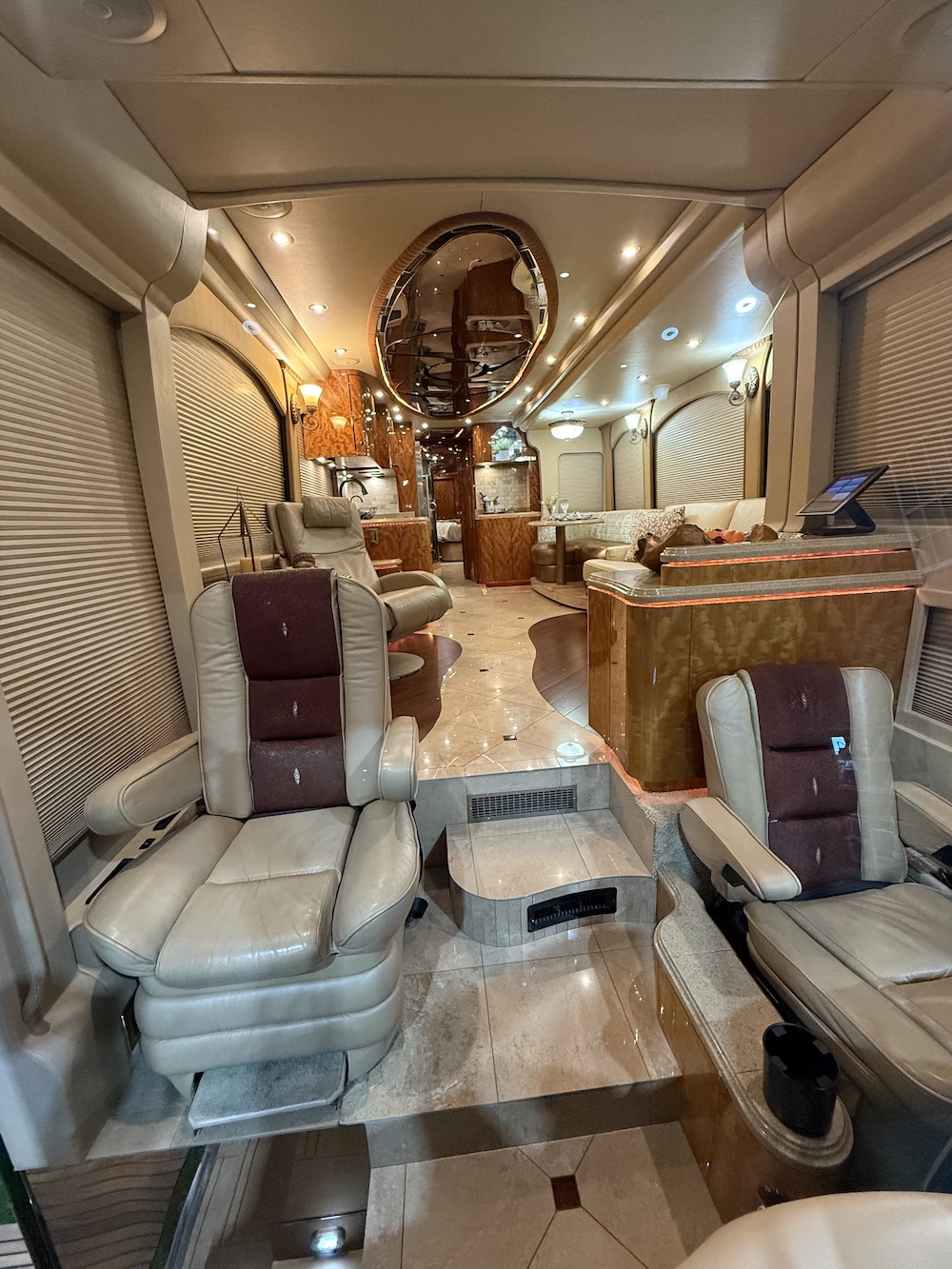 2008 Prevost Millennium H3-45 For Sale