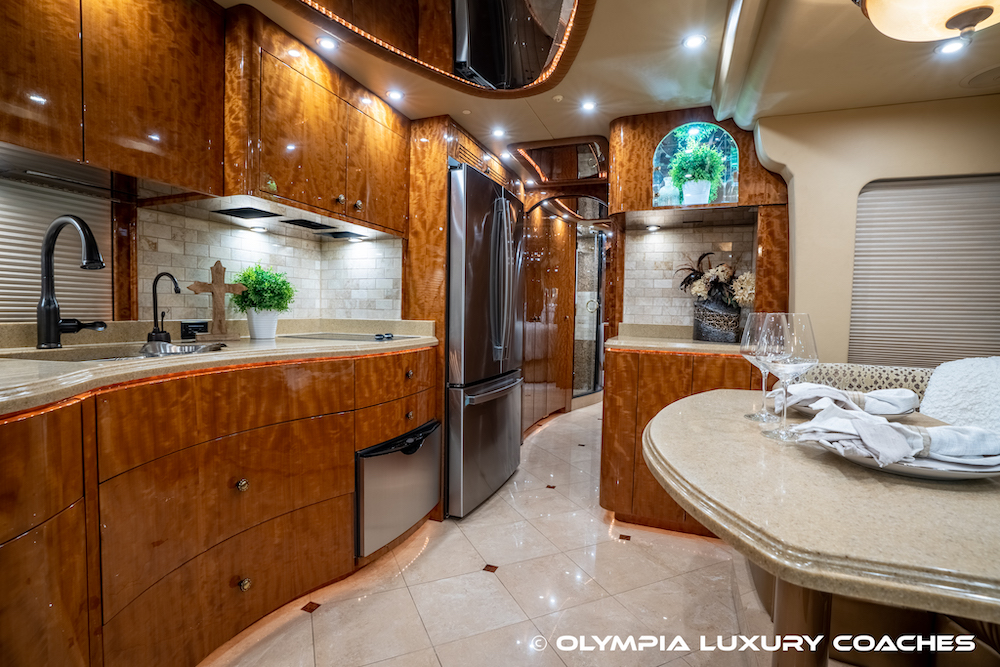 2008 Prevost Millennium H3-45 For Sale