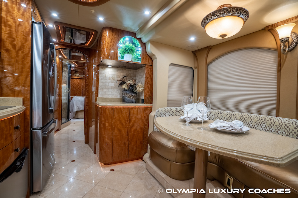 2008 Prevost Millennium H3-45 For Sale